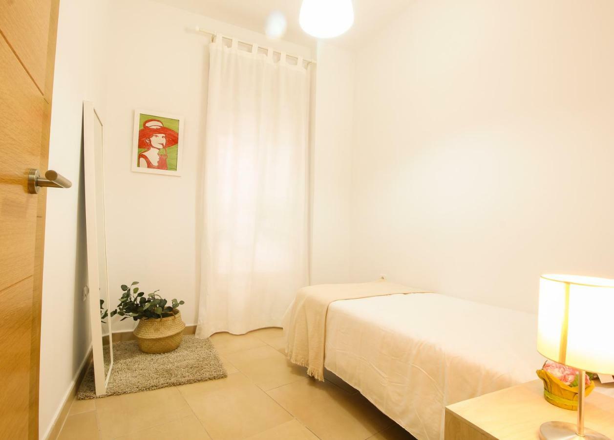 Apartamento San Julian Севілья Екстер'єр фото