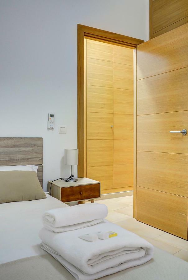 Apartamento San Julian Севілья Екстер'єр фото